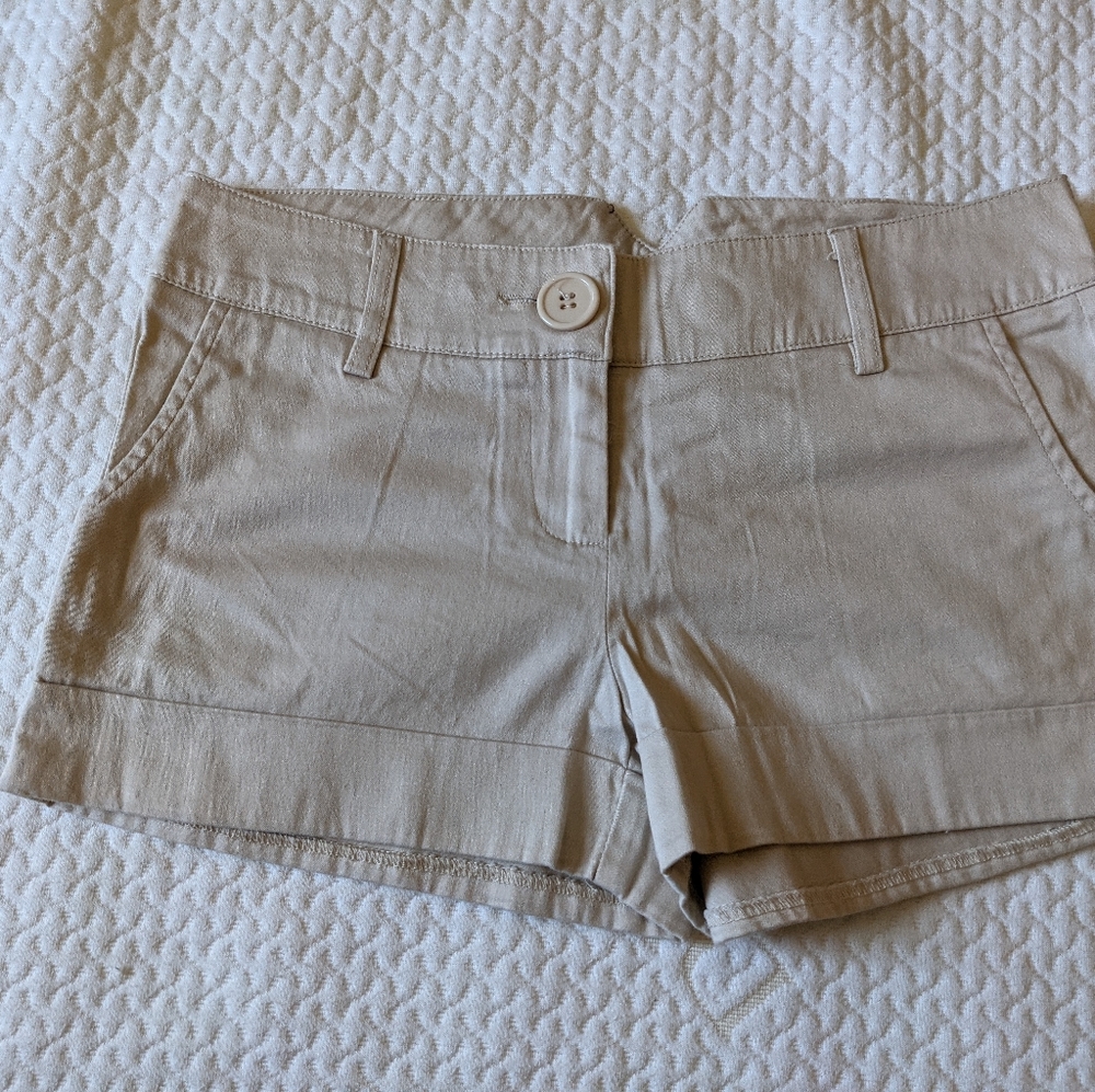 Papaya khaki shorts